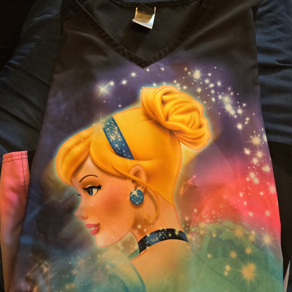 Cinderella Scrub top 3xl